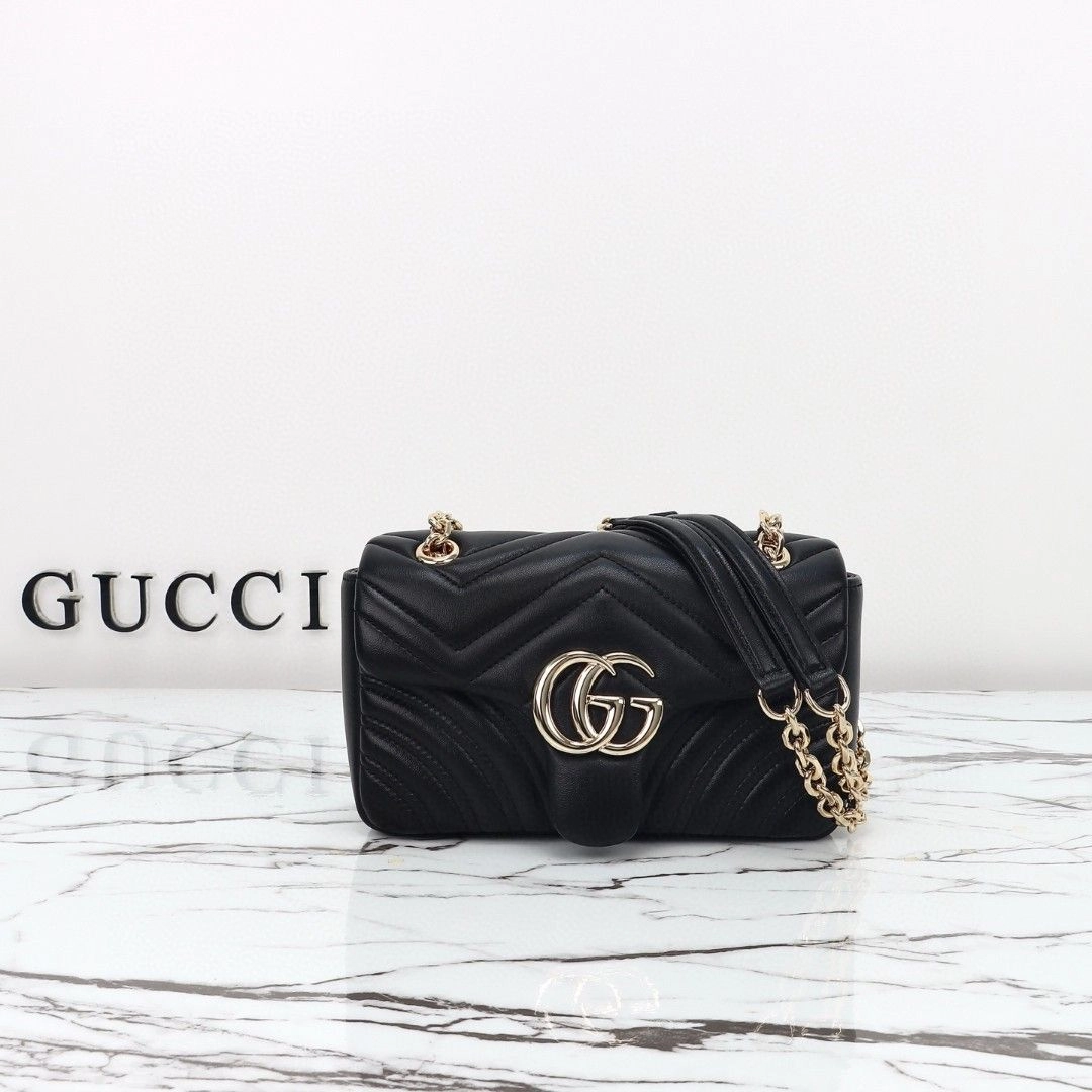 グッチ〔GGマーモント〕スモール ショルダーバッグ「GG Marmont Bag」