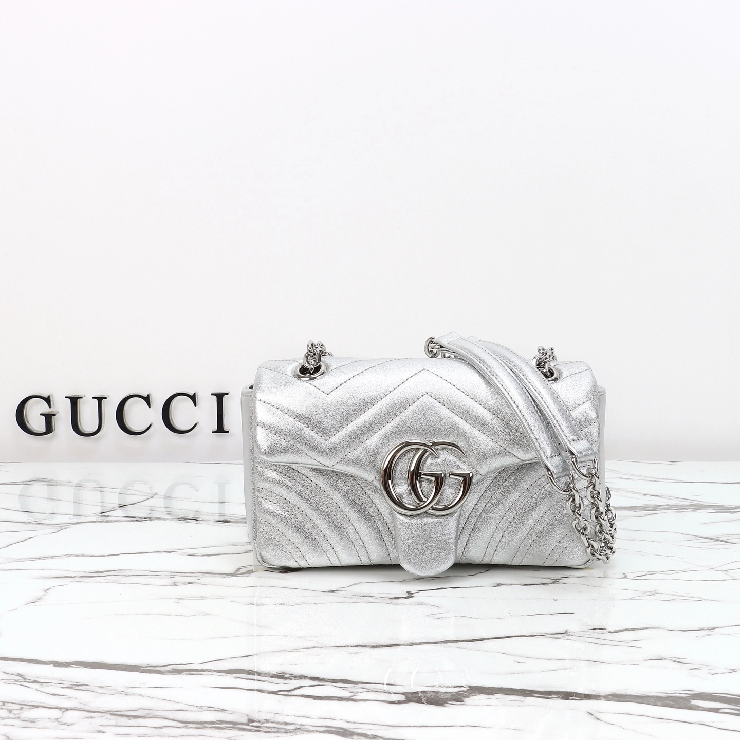 グッチ〔GGマーモント〕スモール ショルダーバッグ「GG Marmont Bag」