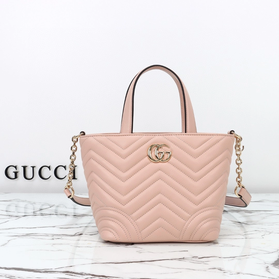 グッチ〔GGマーモント〕スモール/ミディアム トートバッグ「GG Marmont Bag」