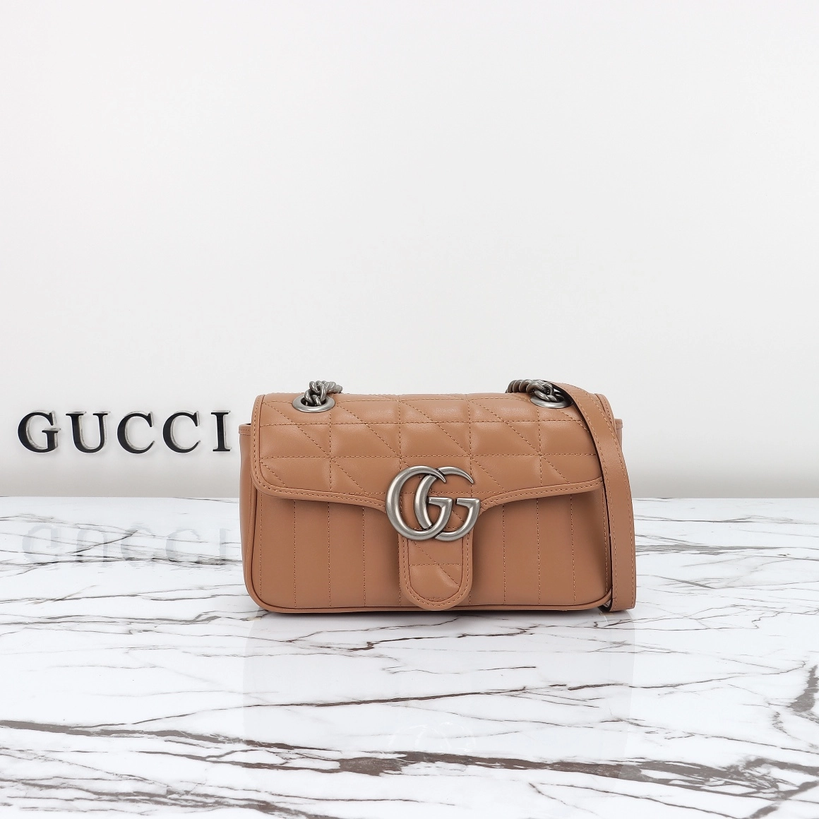 グッチ〔GGマーモント〕ミニ/スモール ショルダーバッグ「GG Marmont Bag」