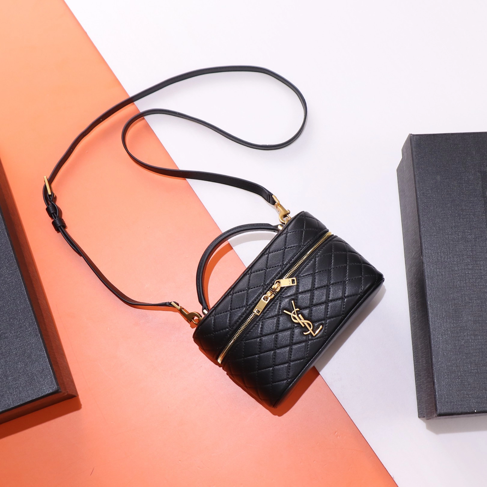 サンローラン「Saint Laurent」 Mini Gaby ショルダーバッグ(2024モデル)