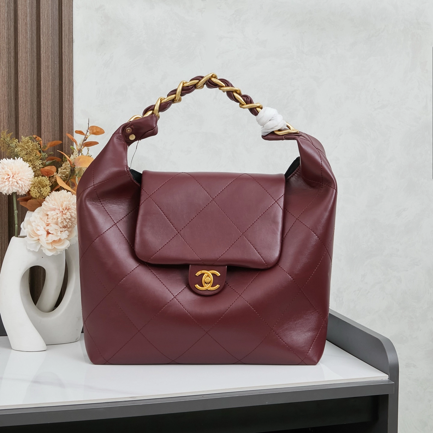 シャネル マキシ ホーボー バッグ「Hobo Bag」