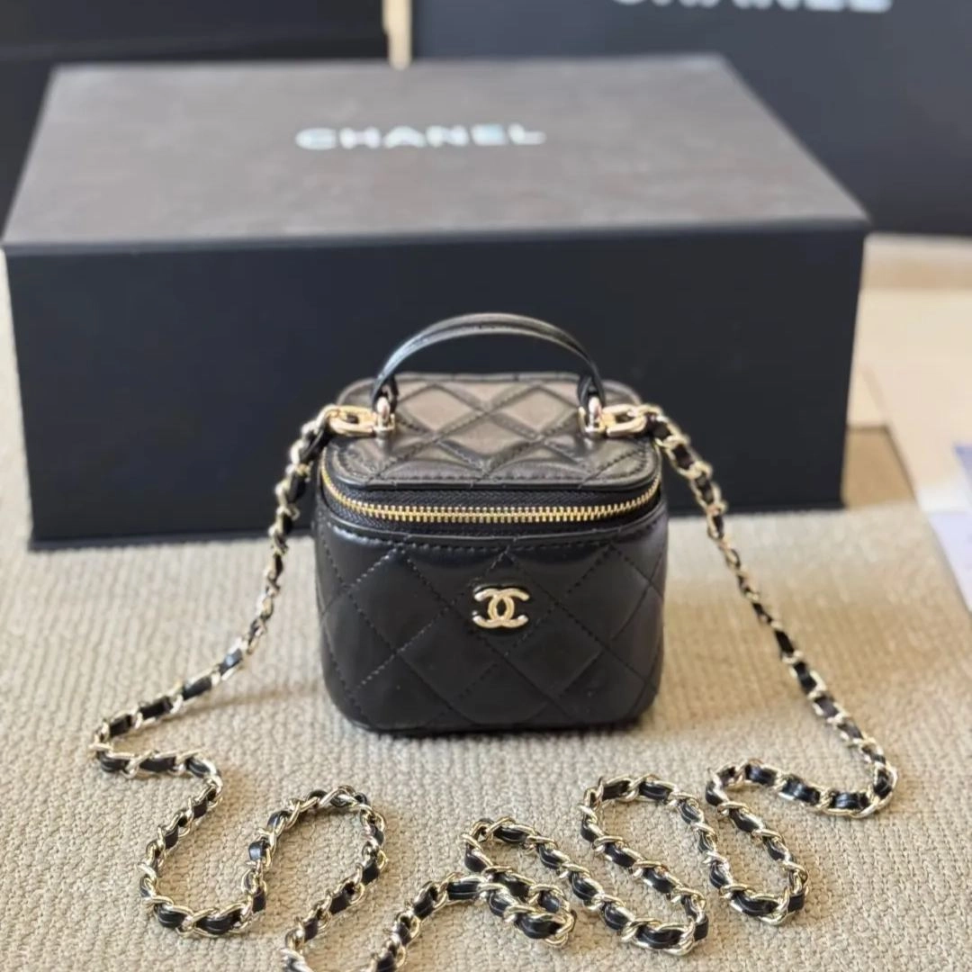 シャネル「Chanel」 ボックスバッグ クラシックフラップ ショルダーバッグ 