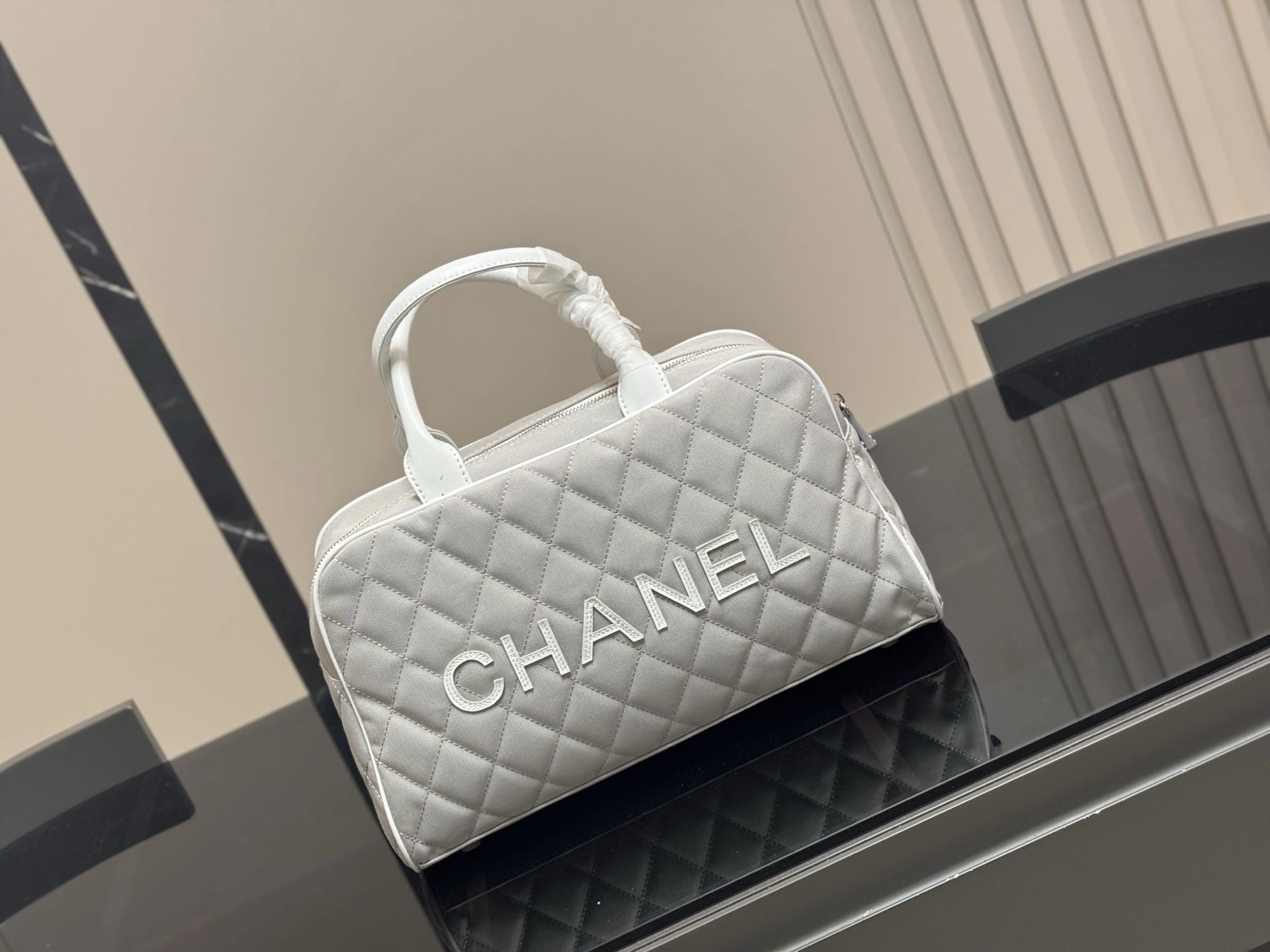 シャネル「Chanel」 デニム ボウリングバッグ