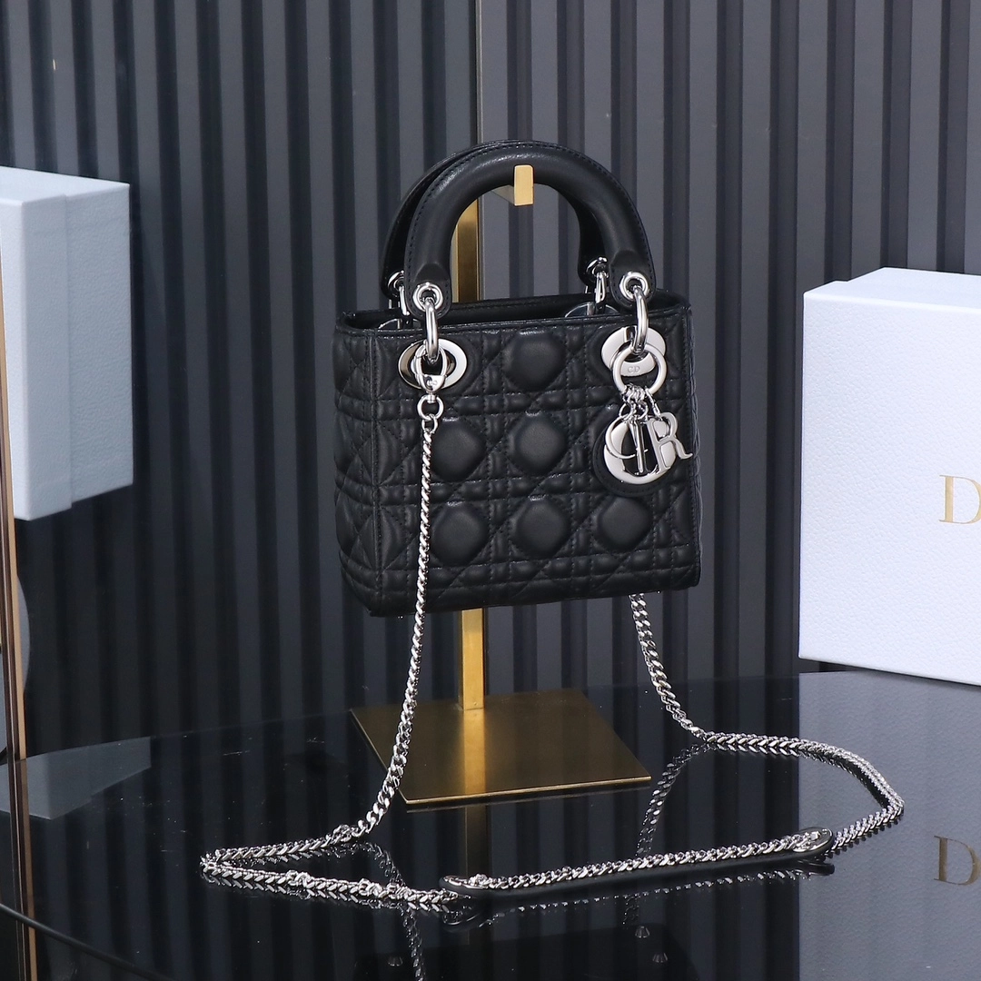 ディオール「Dior」三格 ブラック シルバー金具 ハンドバッグ