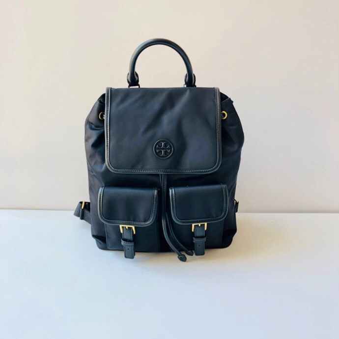 トリー バーチ「Tory Burch」TB パッチワークレザータグ バックパック