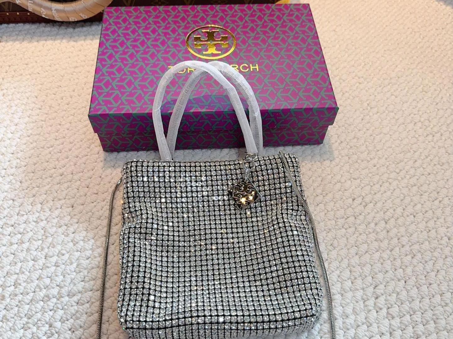 トリー バーチ「Tory Burch」クリスタルエンベリッシュ ハンドバッグ