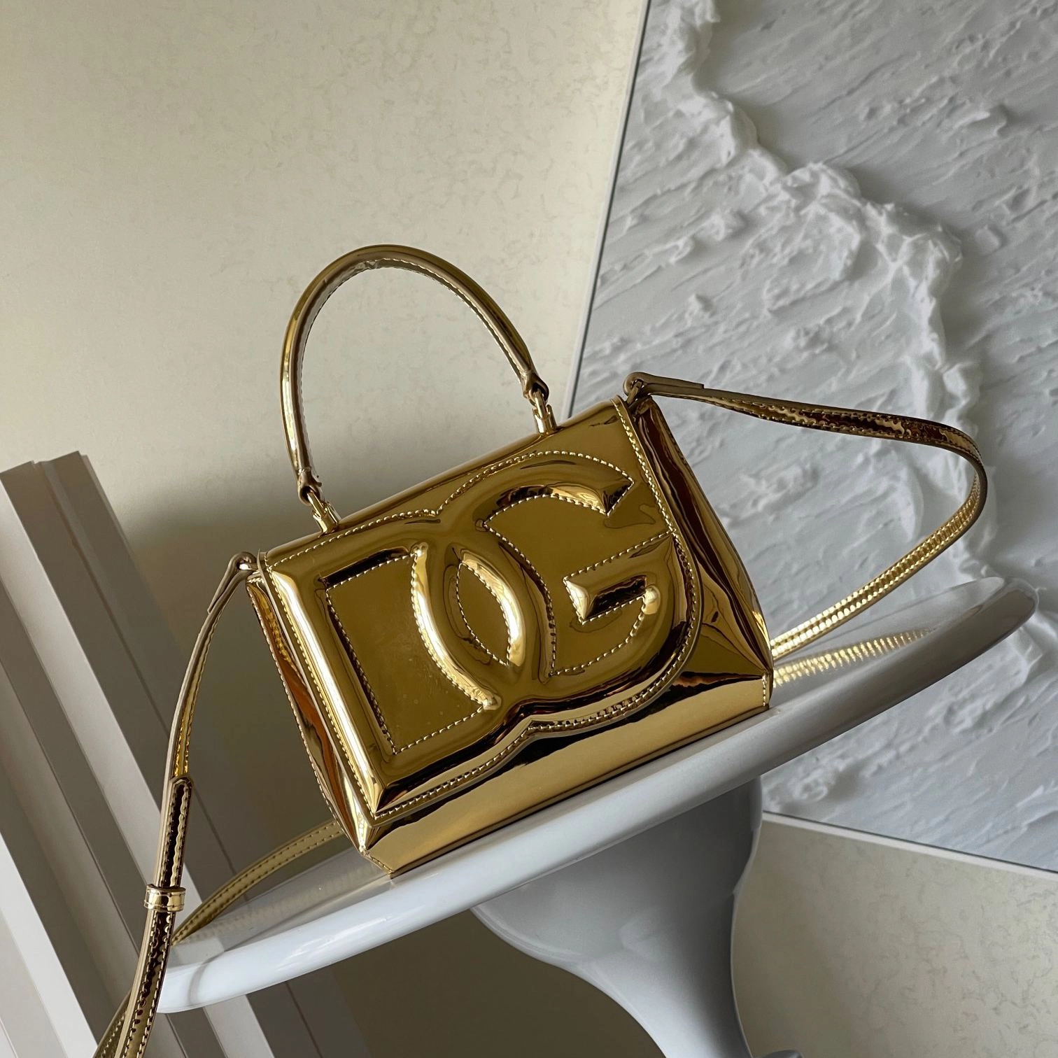 ドルチェ・アンド・ガッバーナ「D&G」レザー ショルダーバッグ