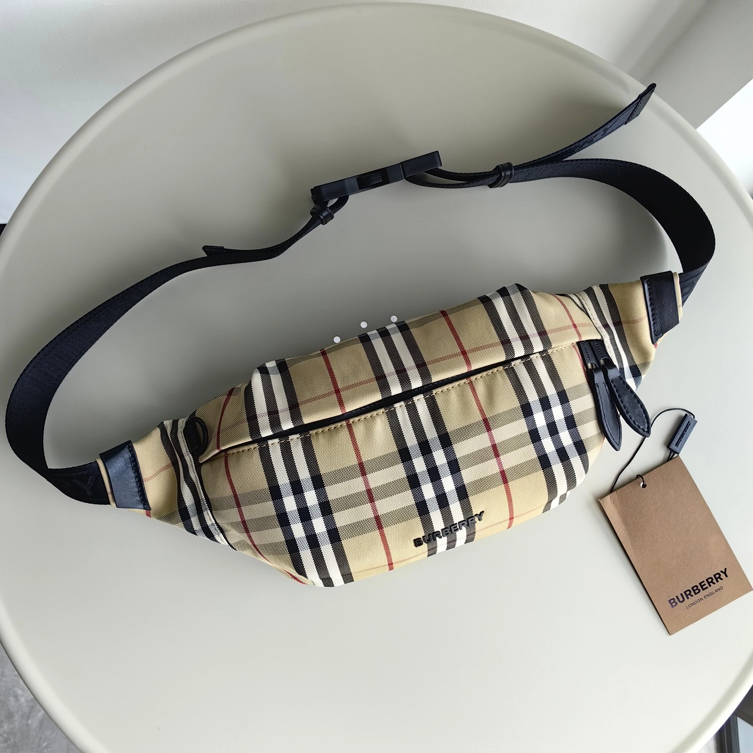 バーバリー「Burberry」ストリート 黄白ウエストバッグ