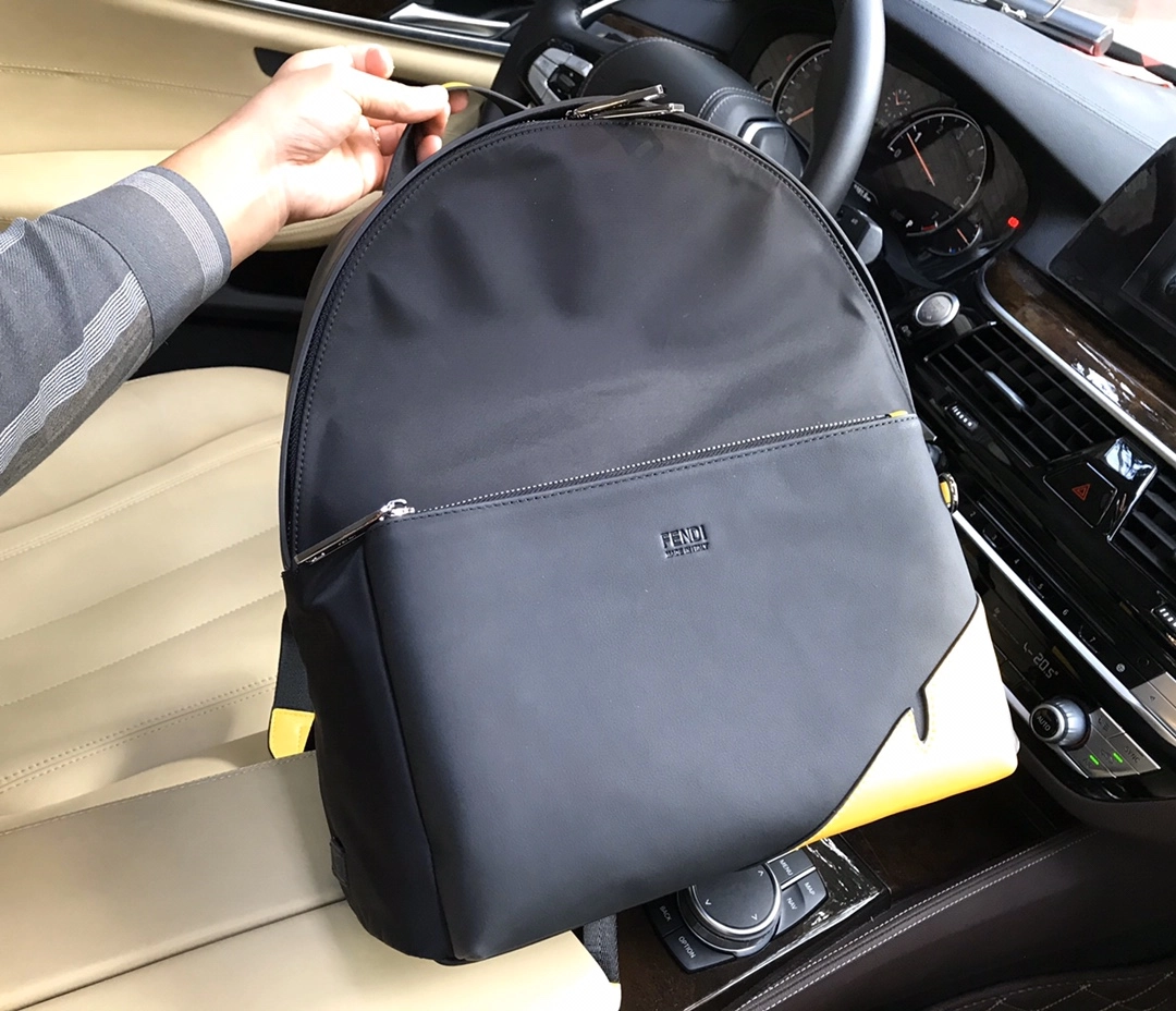 フェンディ「Fendi」バグズ メンズ ナイロン＆レザー バックパック