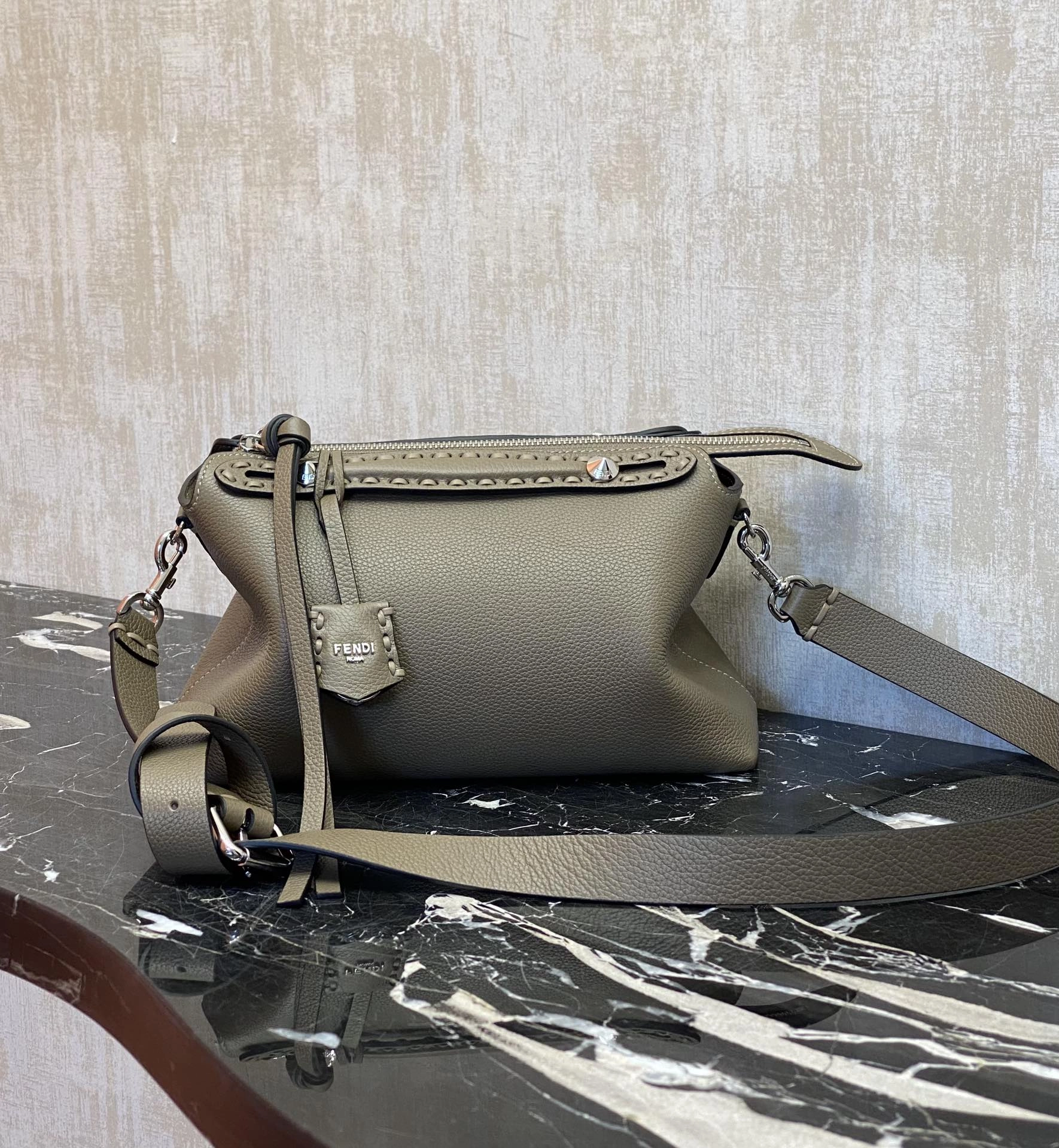 フェンディ「Fendi」ボストン ハンドバッグ