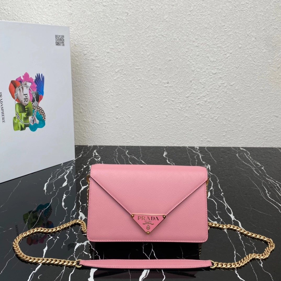 プラダ「Prada」サフィアーノレザー ショルダーバッグ 斜め掛けバッグ