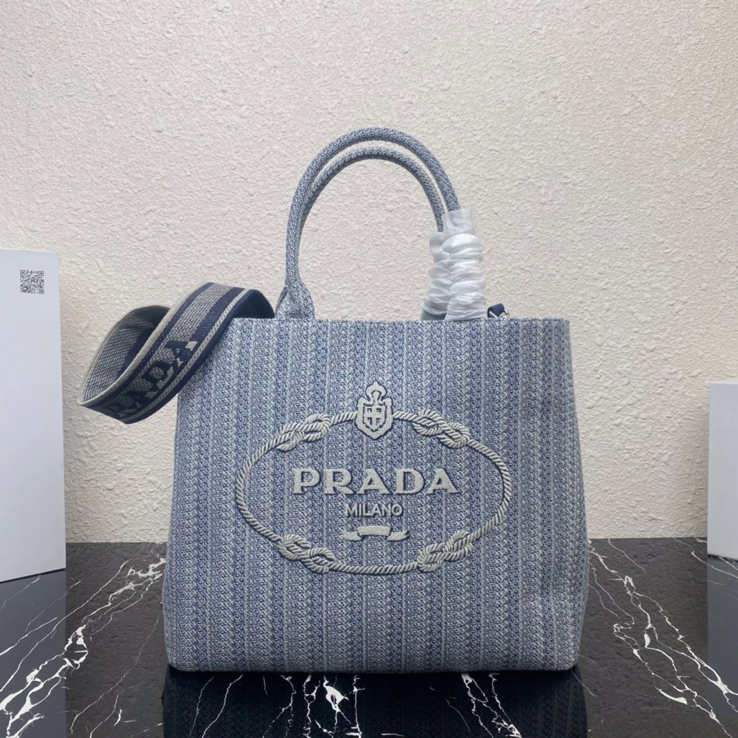 プラダ「Prada」刺繍トートバッグ ラージトート