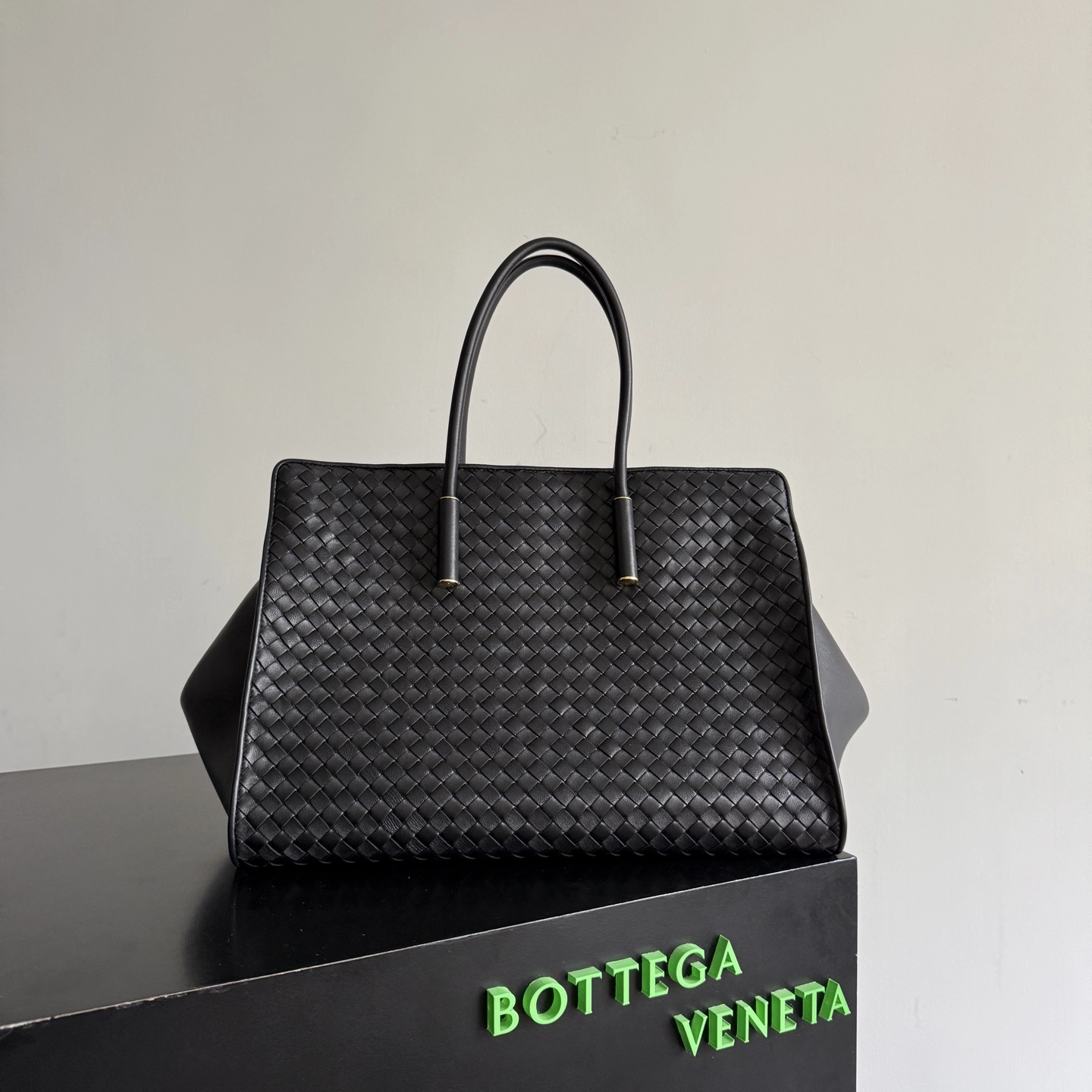 ボッテガ・ヴェネタ「Bottega Veneta」バーバラ レザートートバッグ