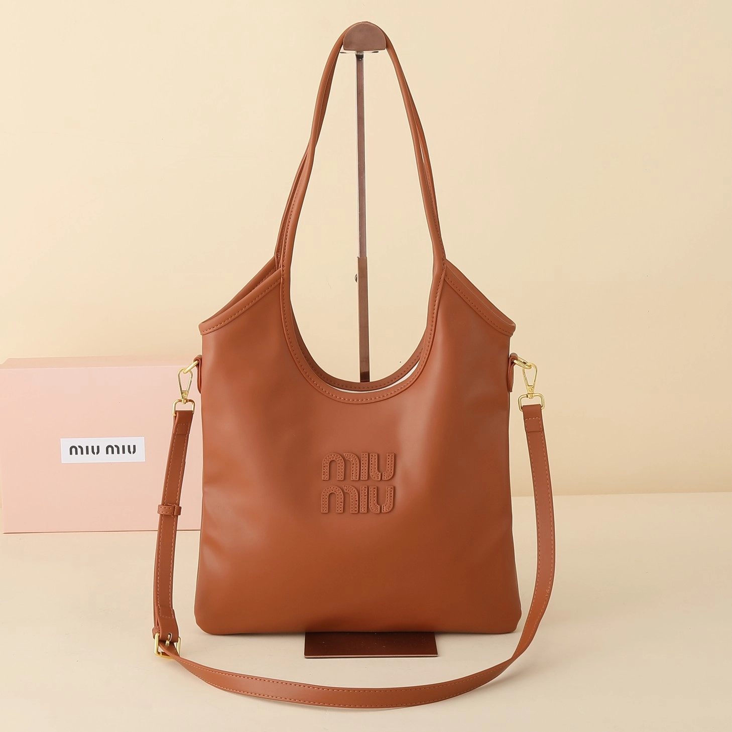 ミュウミュウ アイビー レザー レギュラーバッグ「Ivy Bag」