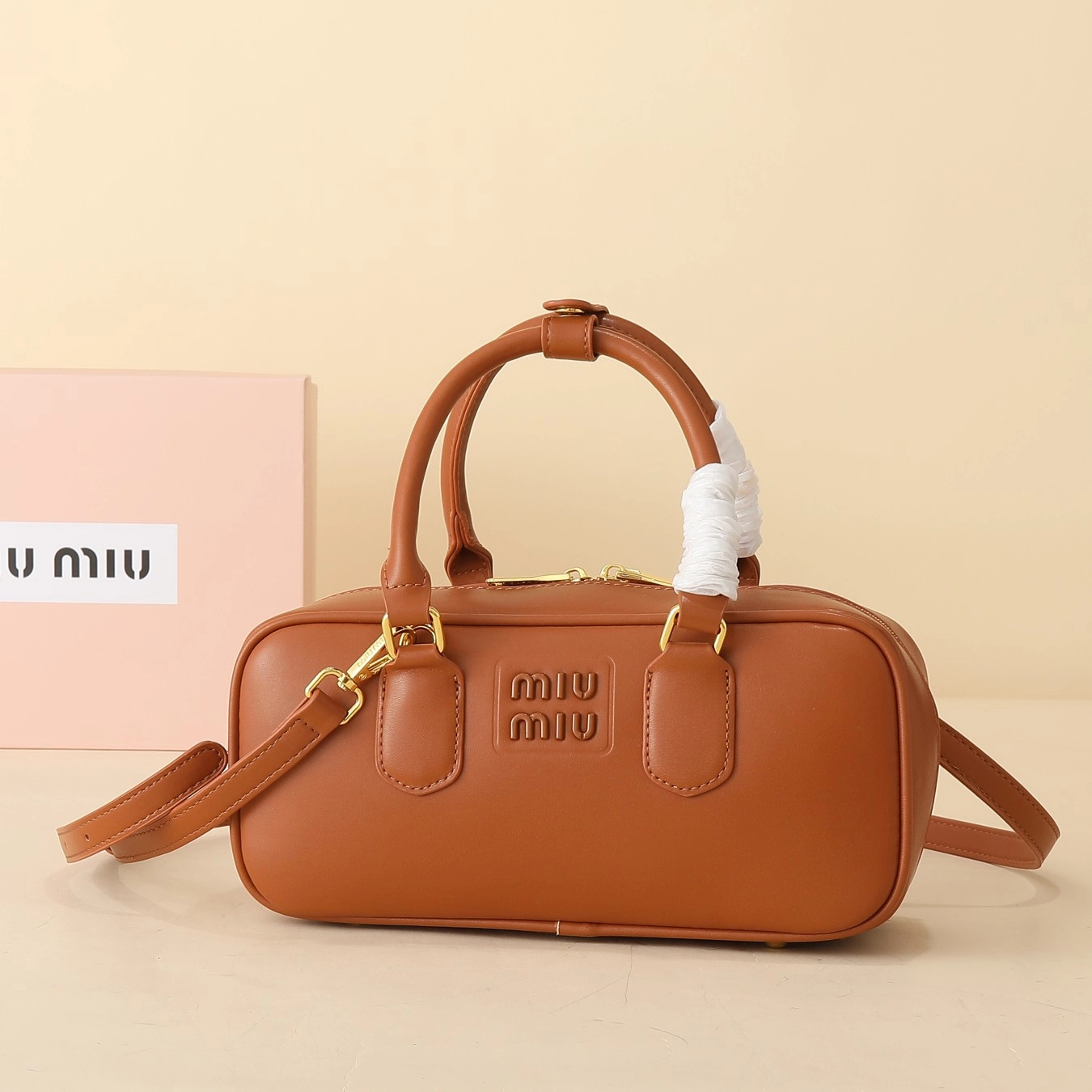 ミュウミュウ アルカディ レザー ラージバッグ「Arcadie Bag」