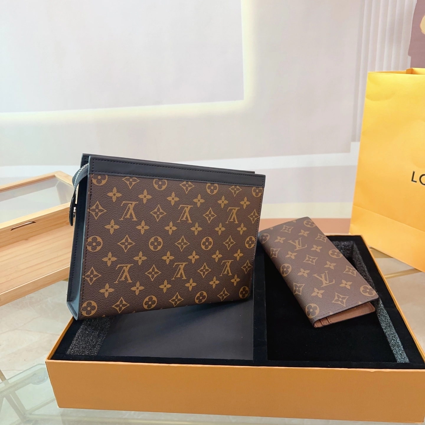 ルイ・ヴィトン「Louis Vuitton」ウォレット+クラッチセット