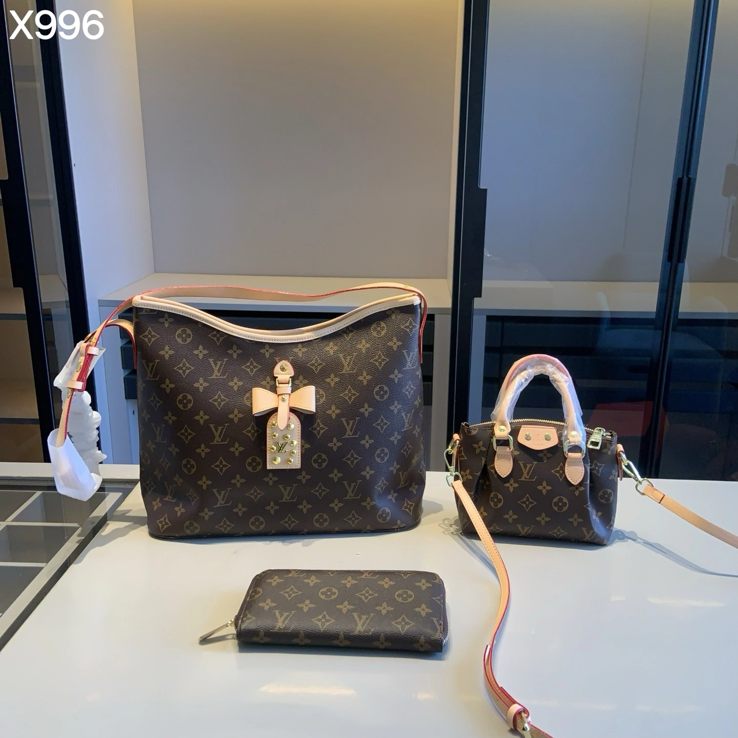 「ルイ・ヴィトン」LOUIS VUITTON ショルダーバッグ+ミニハンドバッグ+長財布 3 点セット 限定セール 大人気販売中