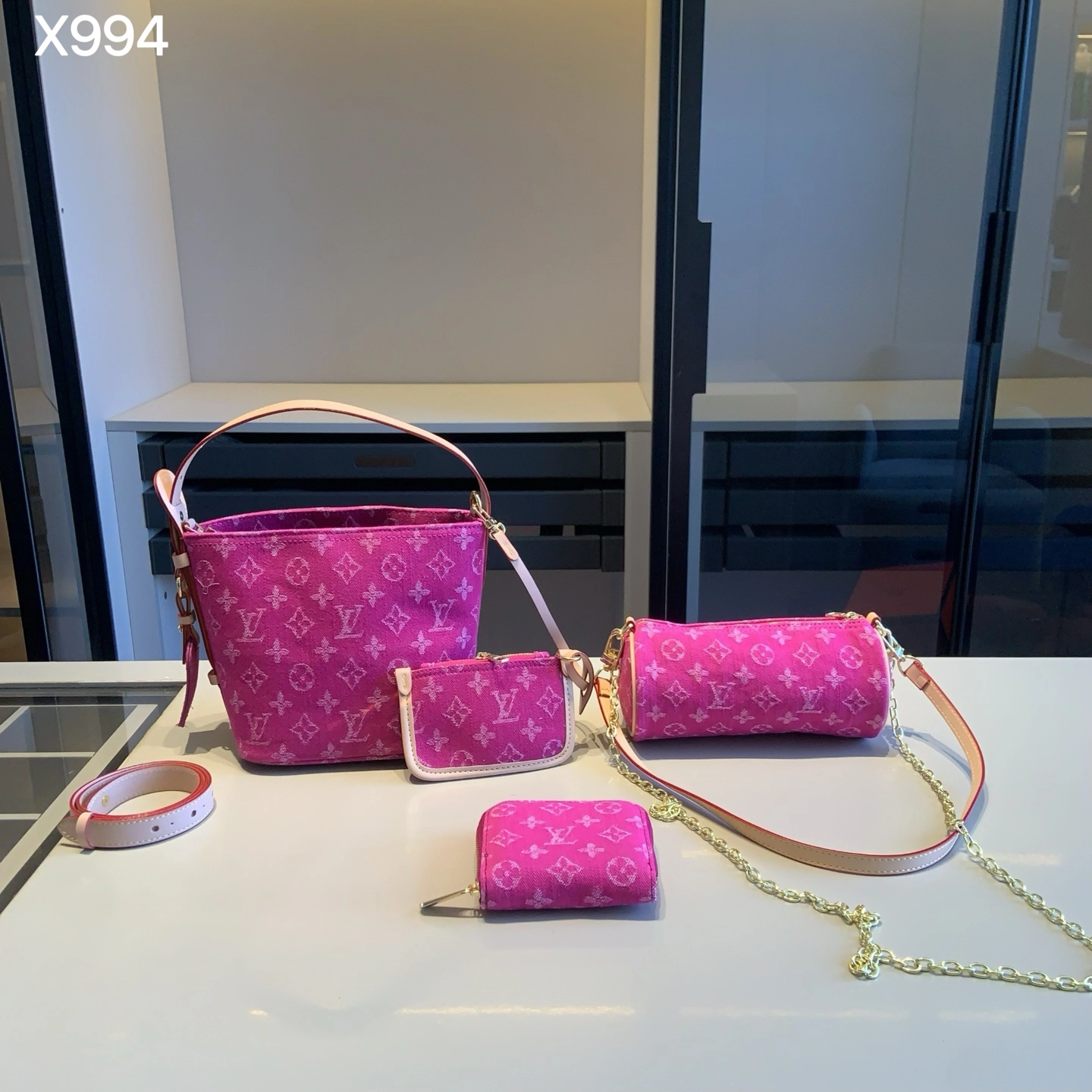 「ルイ・ヴィトン」LOUIS VUITTON デニムピンク バケットバッグ+ポーチ+パピヨンバッグ+コインケース 4 点セット 限定セール 大人気販売中