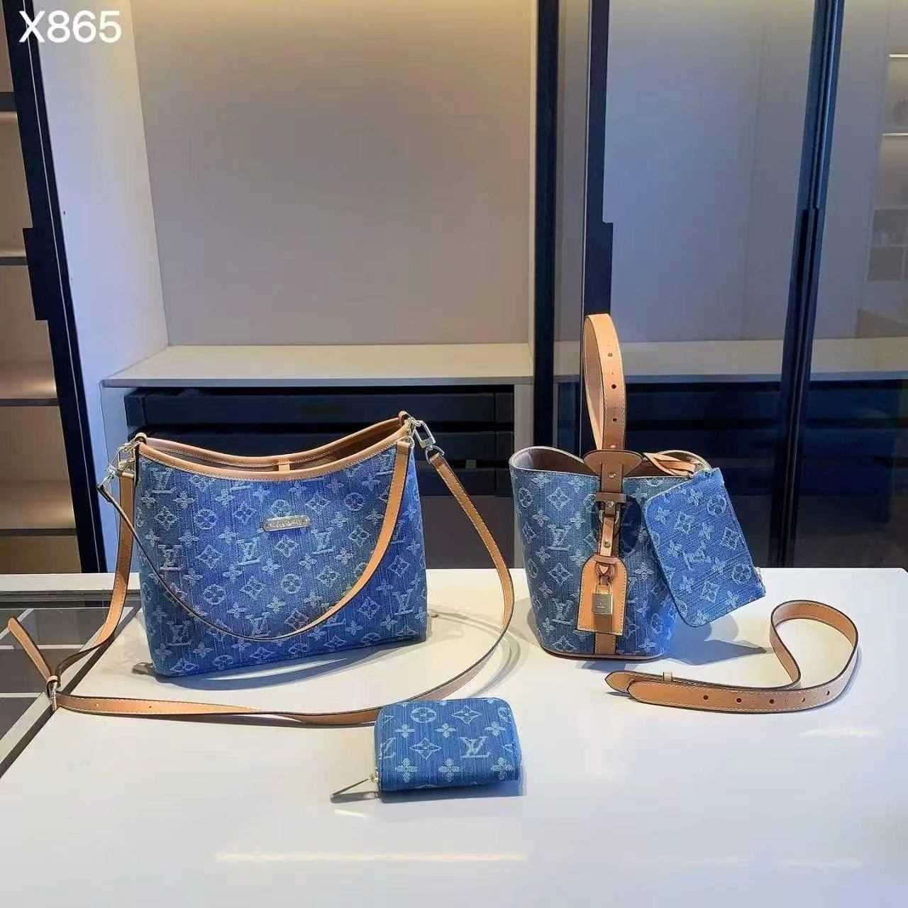 「ルイ・ヴィトン」LOUIS VUITTON デニムモノグラム ショルダーバッグ+バケットバッグ+ポーチ+コインケース 4 点セット 限定セール 大人気販売中