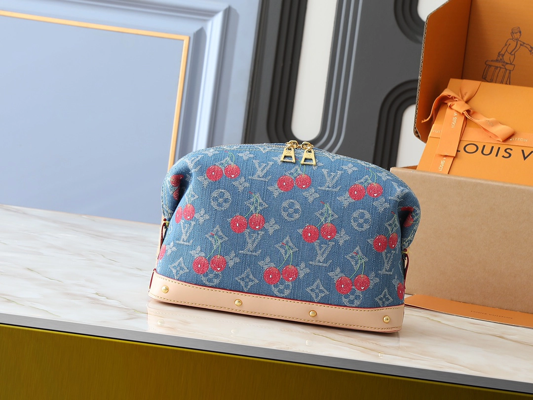ルイ・ヴィトン LV x TM ポシェット・コスメティック GM